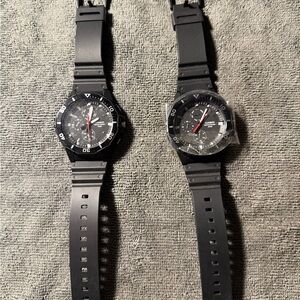 2 Casio MRW-400H (new)